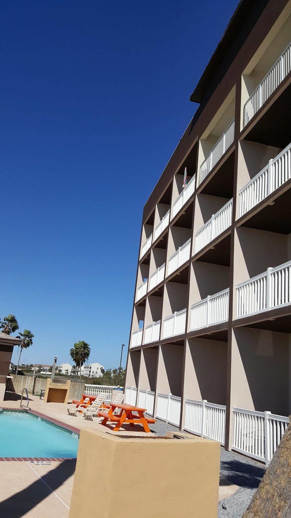 Blue Bay Inn And Suites South Padre Island Buitenkant foto